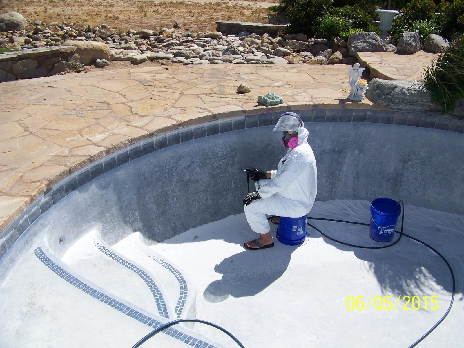Sand Blaster with 10 Foot Hose, Sand Blast Gun, and Wrench - Siphon Feed (Campbell Hausfeld AT122601AV) , Black customer photo 1