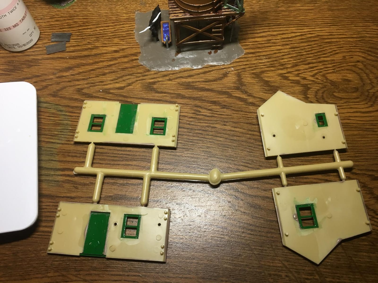 Life-Like Trains HO Scale Building Kits - Western Homestead customer photo 1
