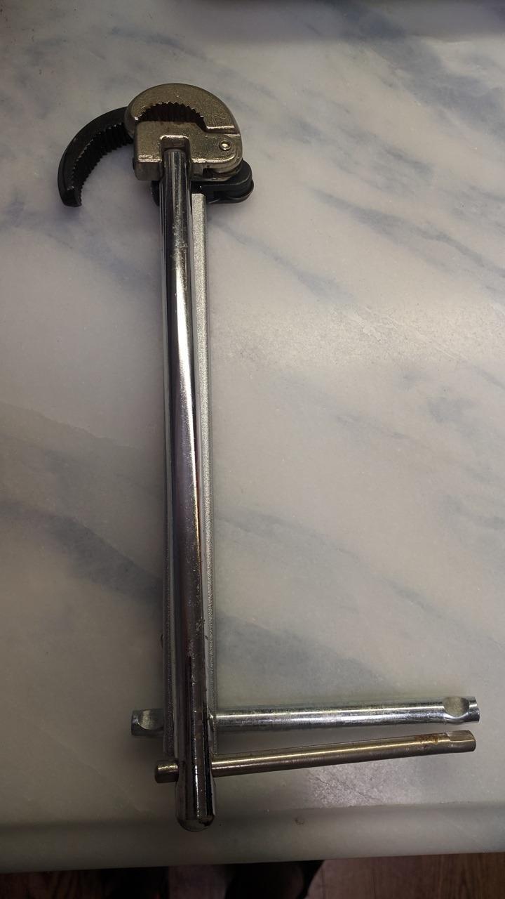 General Tools Telescoping Basin Wrench Large Jaw #140XL, Extends from 11 to 16-Inches, Fits 1 to 2 Inch customer photo 2
