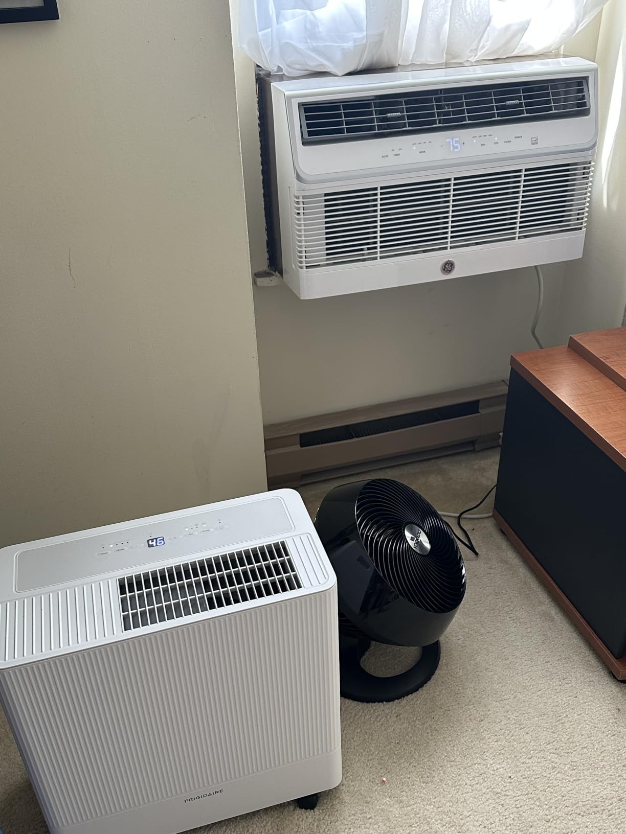 Vornado 660 Large Air Circulator Fan, 4 Speed, Adjustable Tilt, Black customer photo 2