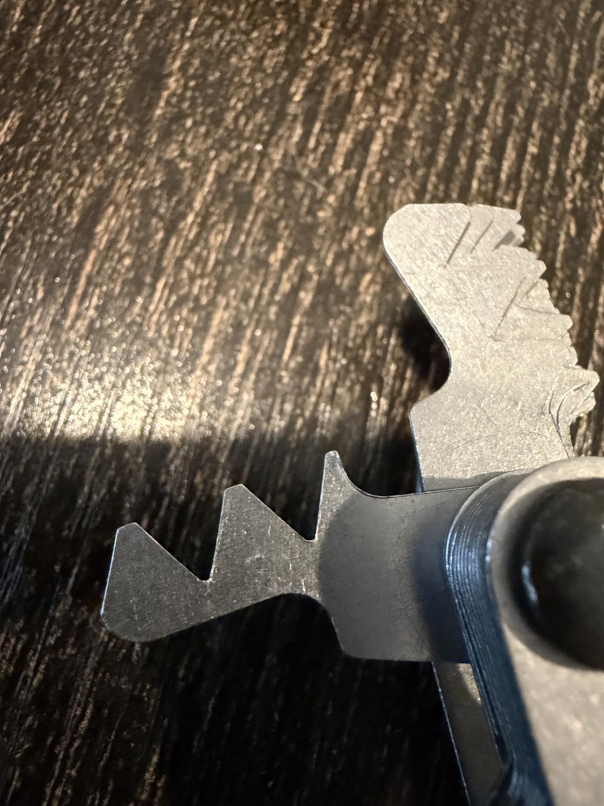 Grip US American National Thread Pitch Gauge MM & SAE Markings - Measures Counts from .25 to 5.5mm and 4 to 42 SAE - 60 Degree Thread Profiles and Locking Devices customer photo 2