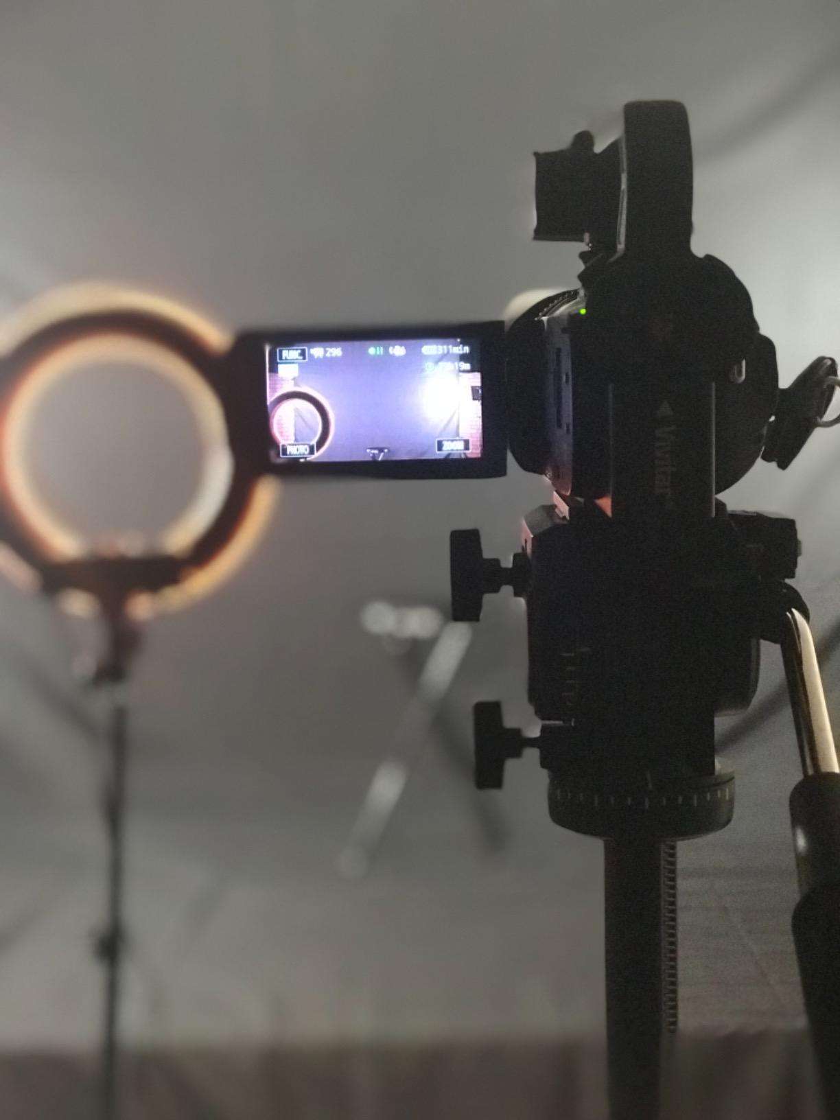 Magnus VT-300 Video Tripod with Fluid Head customer photo 1