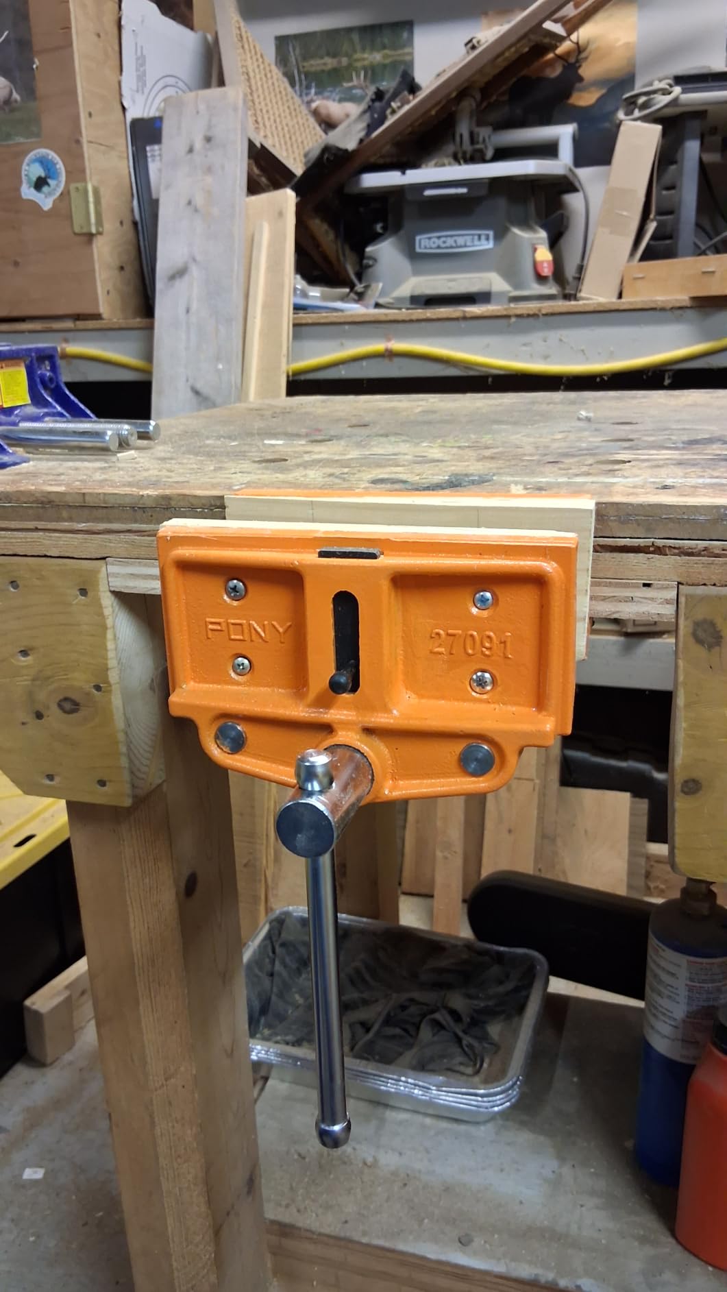 Pony Jorgensen 27091 Medium Duty Woodworker's Vise, Orange, Grey, 9-Inch By 7-Inch customer photo 1
