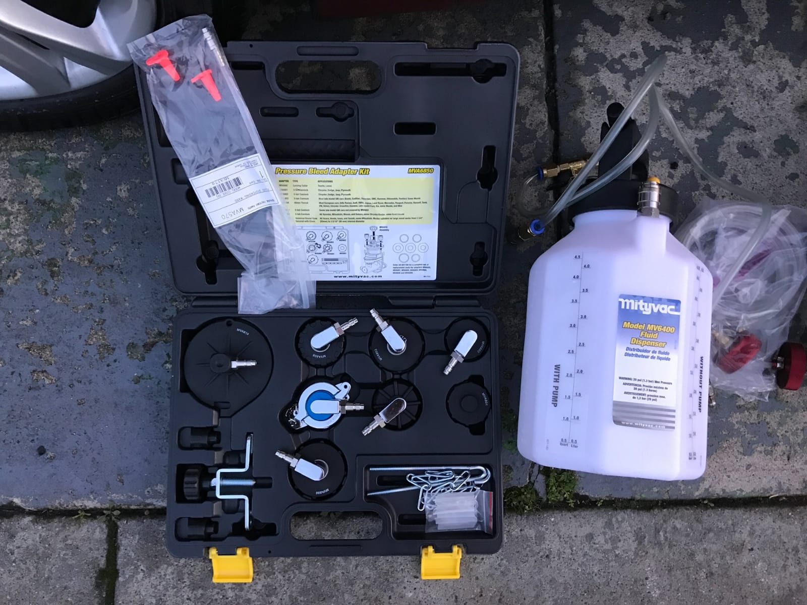 Mityvac MV6840 Hydraulic Brake and Clutch Pressure Bleeding System, Includes Seven (7) Master Cylinder Adapters, 1.2 Gallon Reservoir, Quick-Change Connections Pressure Relief Valve, Storage Case customer photo 1