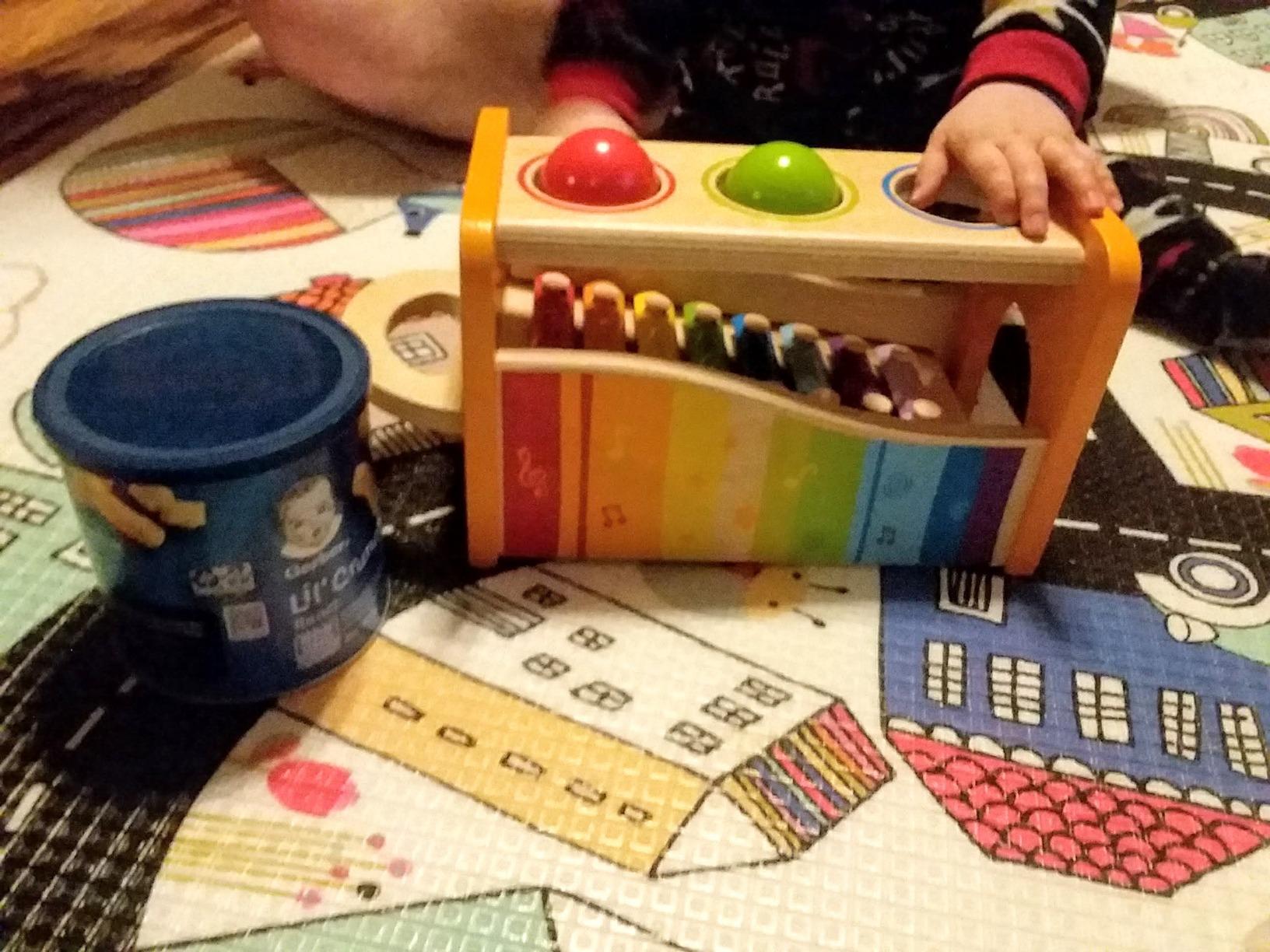 Hape Pound & Tap Bench with Slide Out Xylophone - Award Winning Durable Wooden Musical Pounding Toy for Toddlers customer photo 2