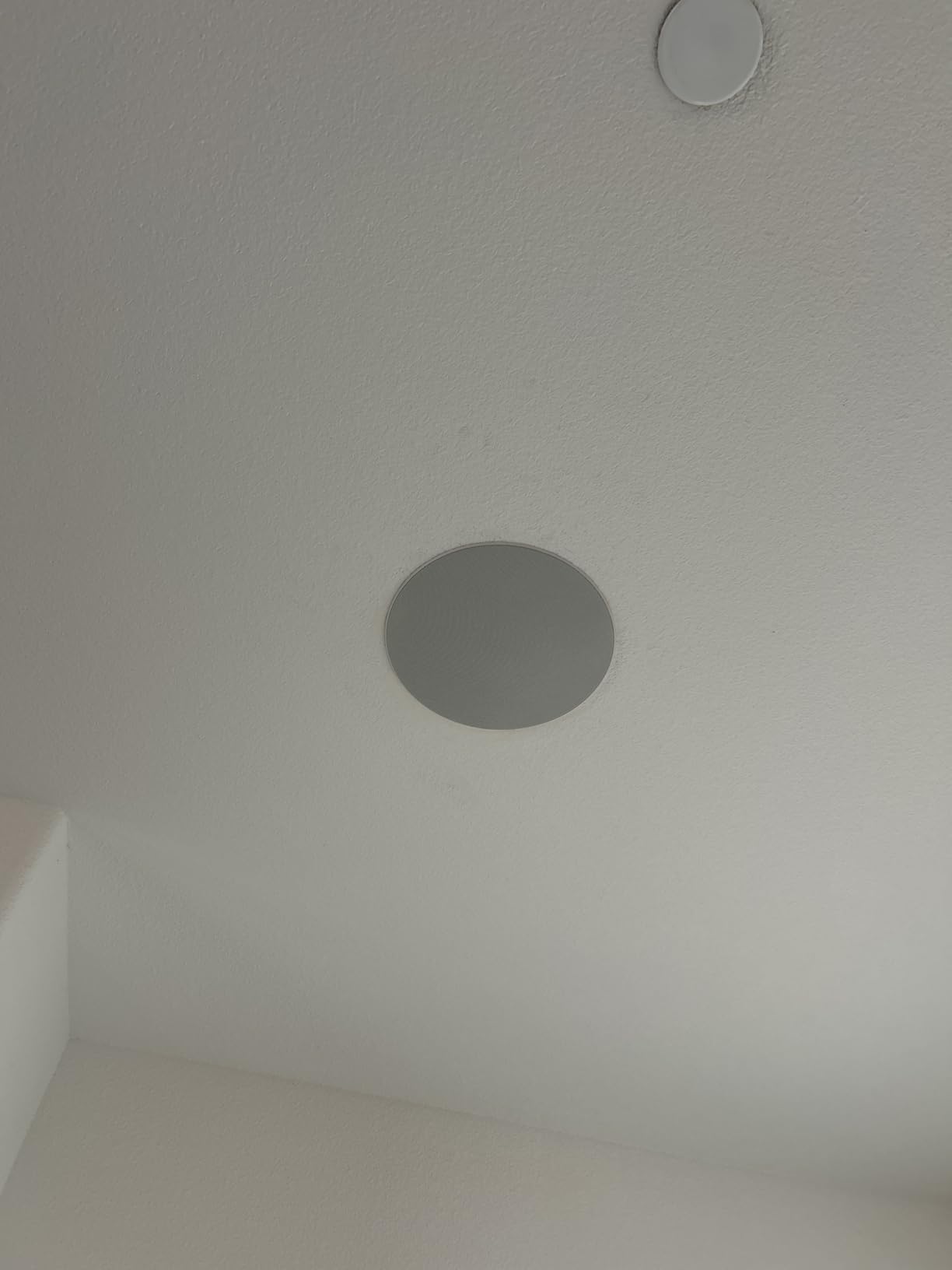 Klipsch Outdoor/Surround in-Ceiling Speaker Soundbar Home Speaker, Set of 1, White (CDT-5800-C II) customer photo 2
