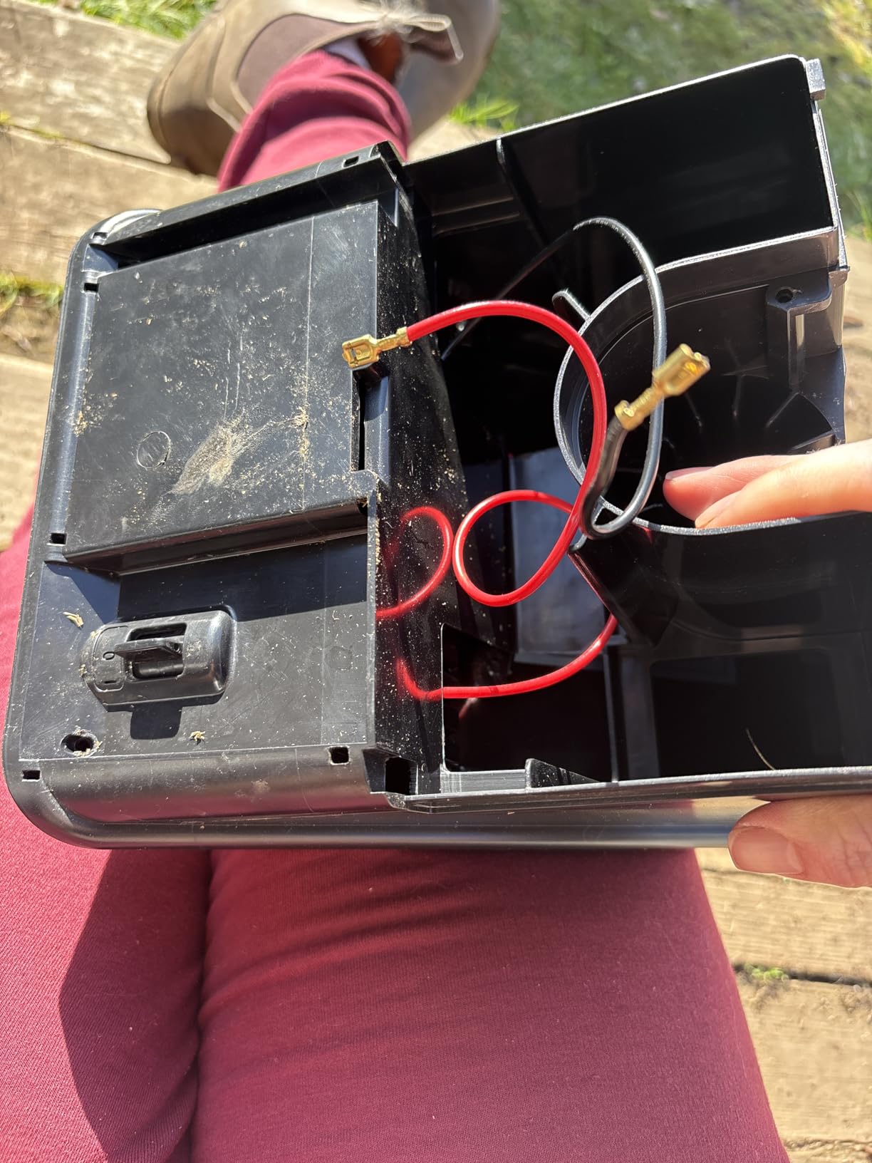Zareba Solar Electric Fence Charger, 5 Mile Range Low Impedance Energizer customer photo 1