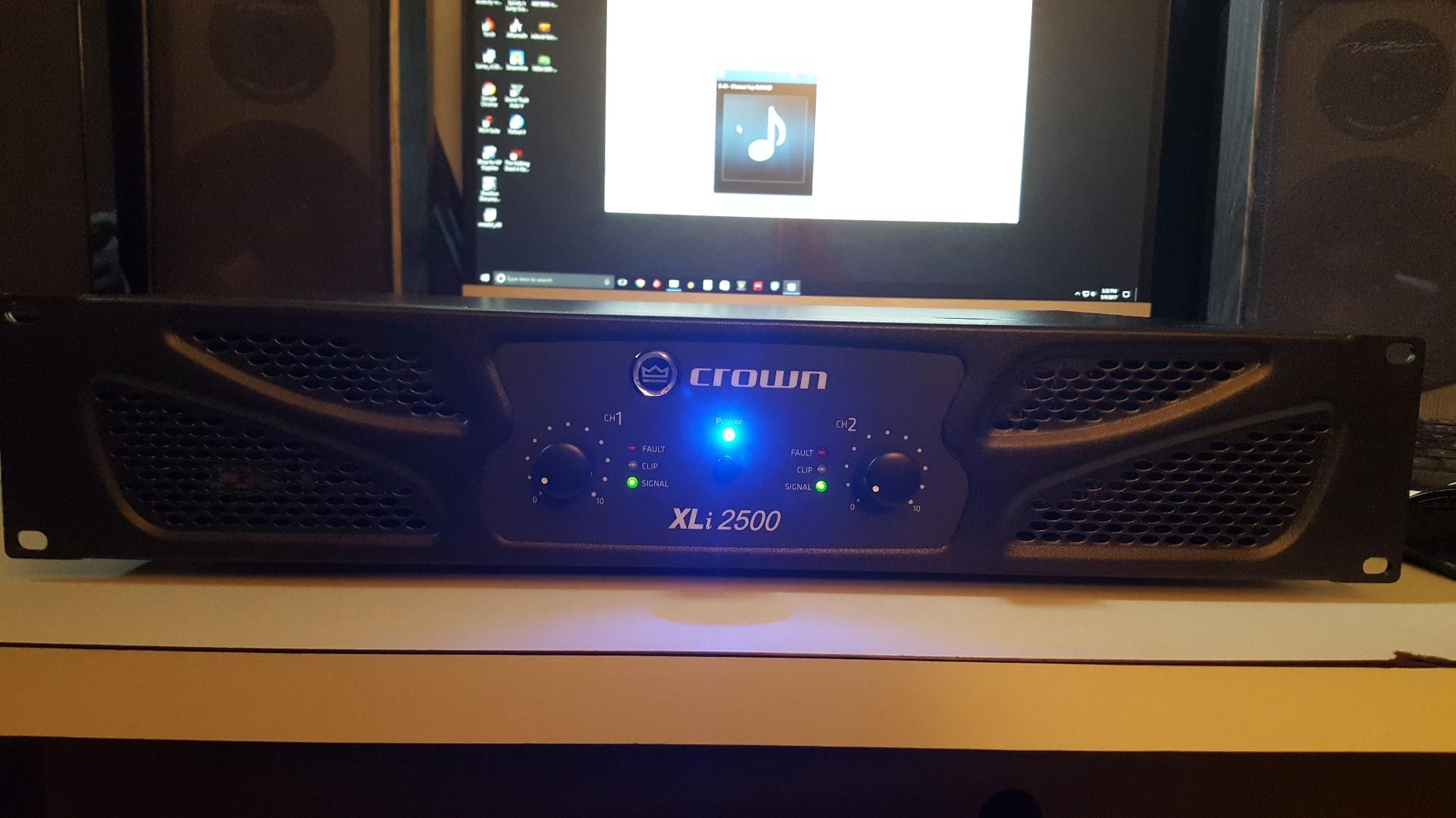 Crown XLi2500 Two-channel, 1500-Watt Bridged 8Ω Power Amplifier. Professional DJ, PA, Stage Amp. Black customer photo 1