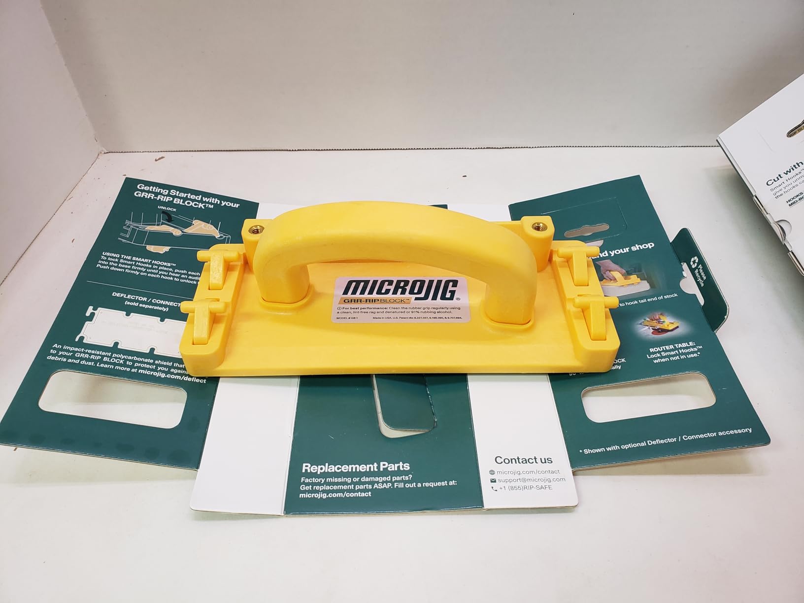 MICROJIG GRR-RIP-BLOCK Smart Push Block for Routers, Jointers, Band and Table Saws, Woodworking Tool, Extreme Grip, GB-1, Yellow/Green customer photo 1