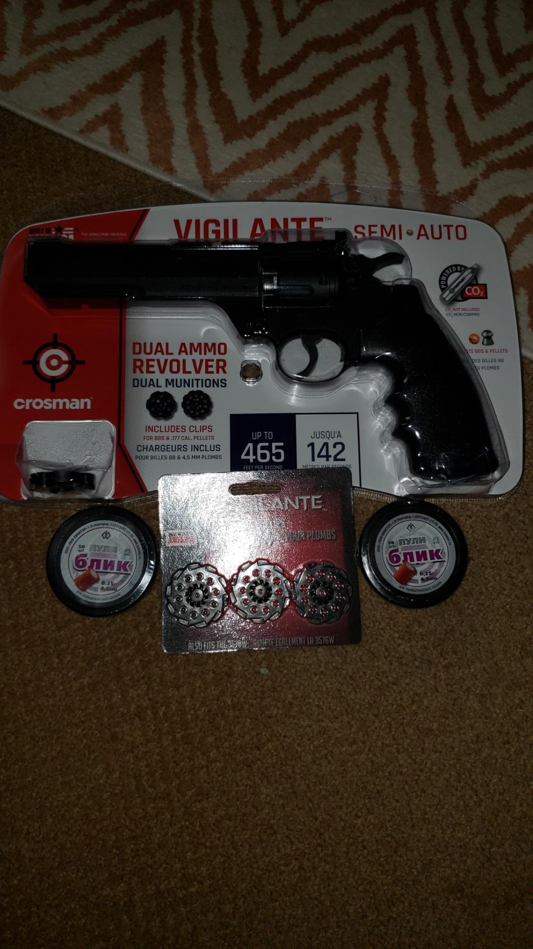 Crosman Vigilante CO2 .177-Caliber Pellet and BB Revolver - 465 FPS - Black customer photo 2