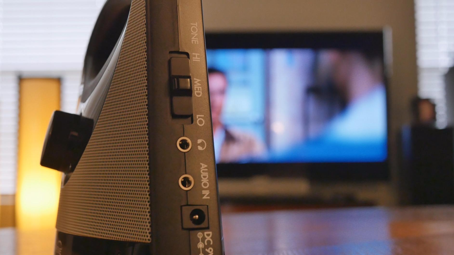 Serene Innovations TV-SB Wireless TV Listening Speaker customer photo 1