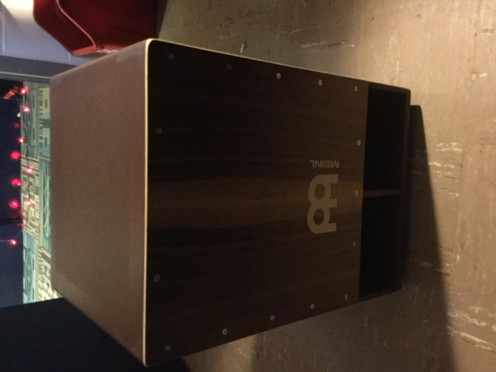 Meinl Percussion SUBCAJ5WN Jumbo Bass Subwoofer Cajon with Internal Snares, Walnut (VIDEO) customer photo 2