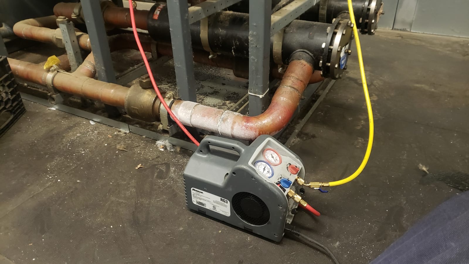 Robinair RG3 Portable Liquid and Vapor Refrigerant Recovery Machine customer photo 2