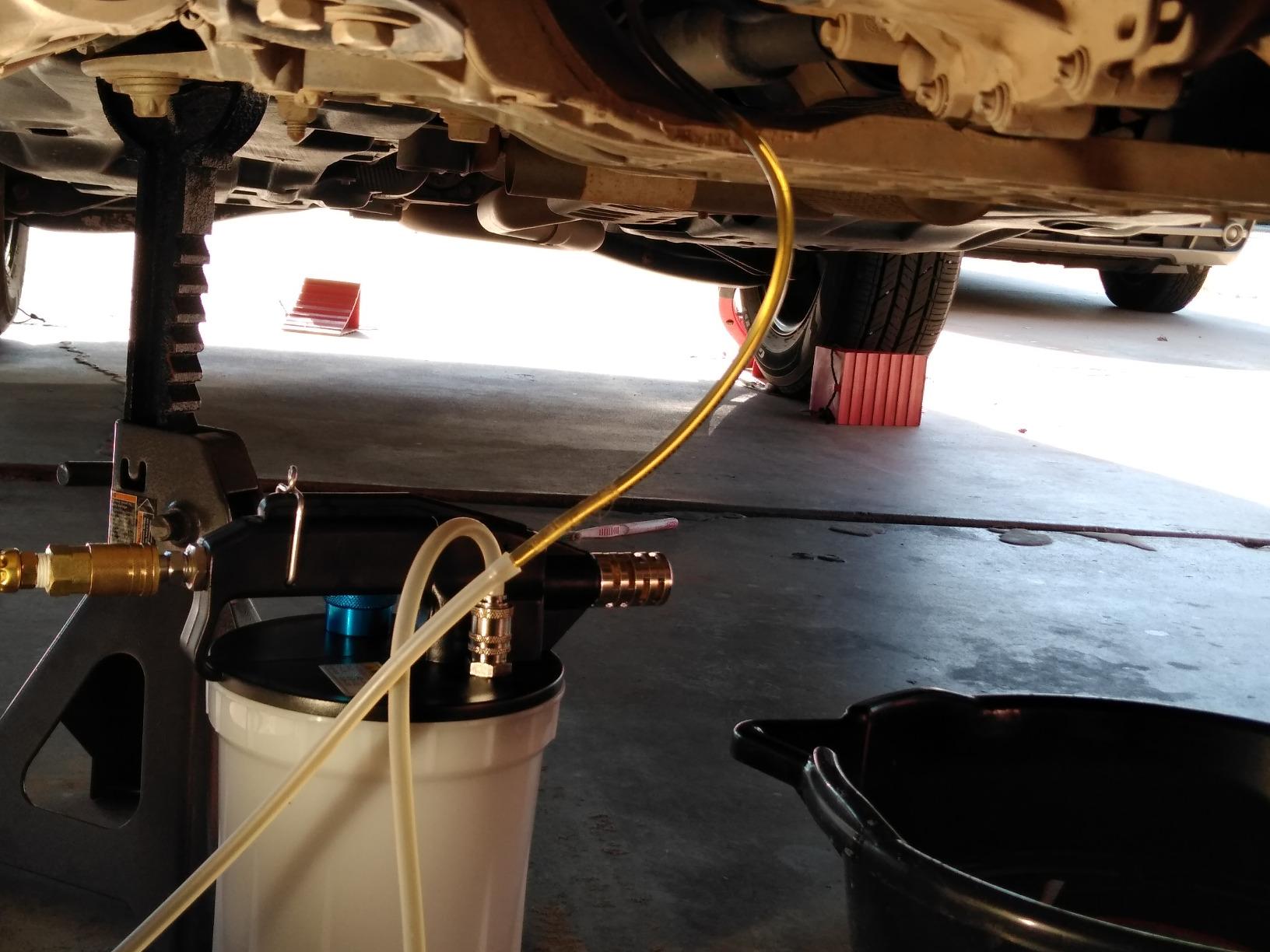 Capri Tools CP21029 Vacuum Brake Bleeder customer photo 1