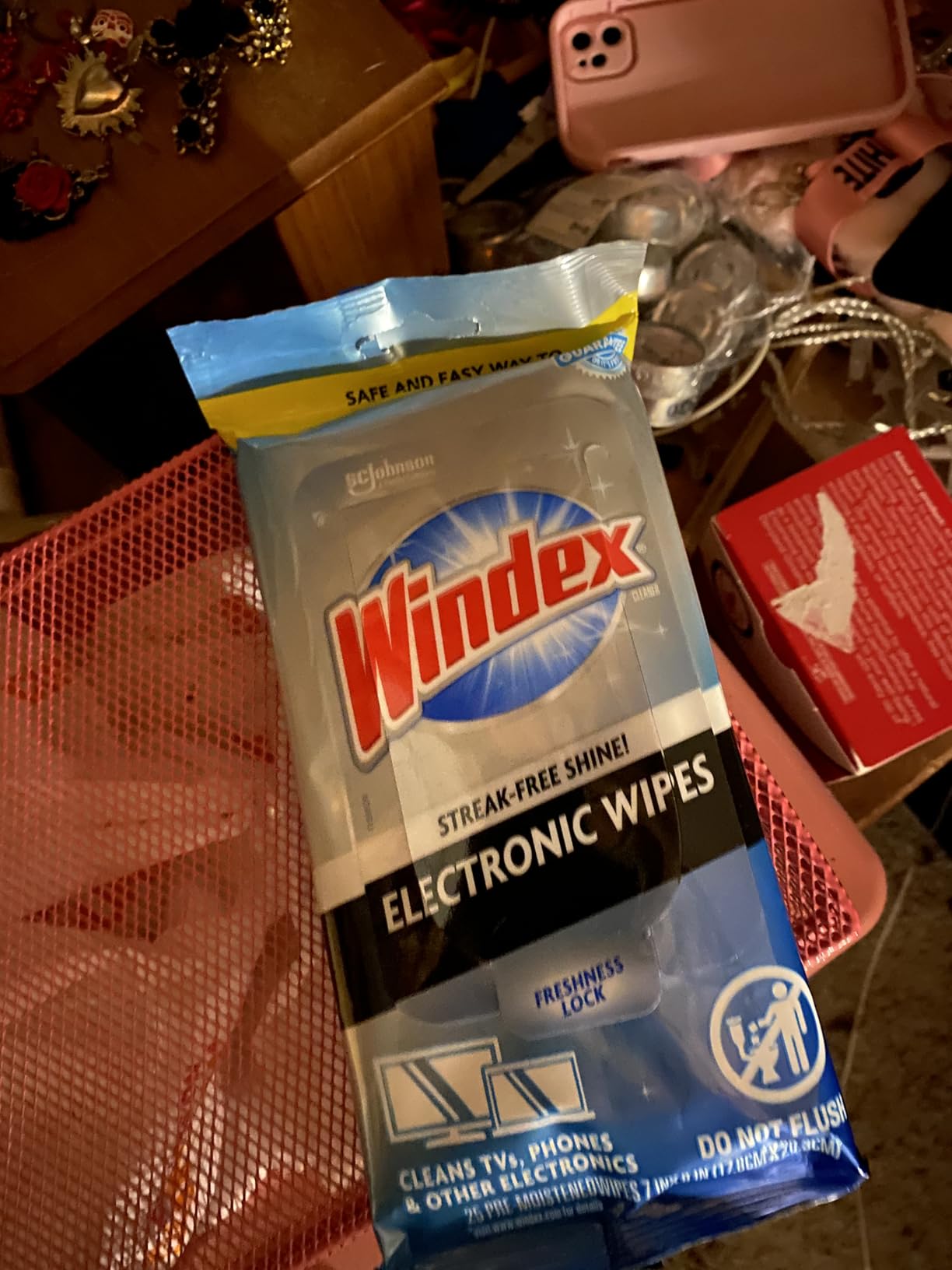 Windex Electronic Cleaning Wipes, Anti-Static & Ammonia-Free, 25 Count customer photo 2