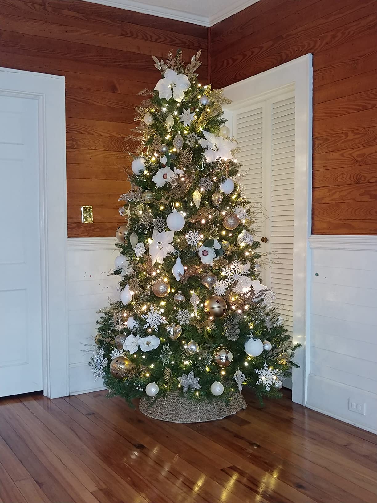 National Tree Company 6ft Unlit Dunhill Fir Artificial Full Christmas Tree customer photo 2