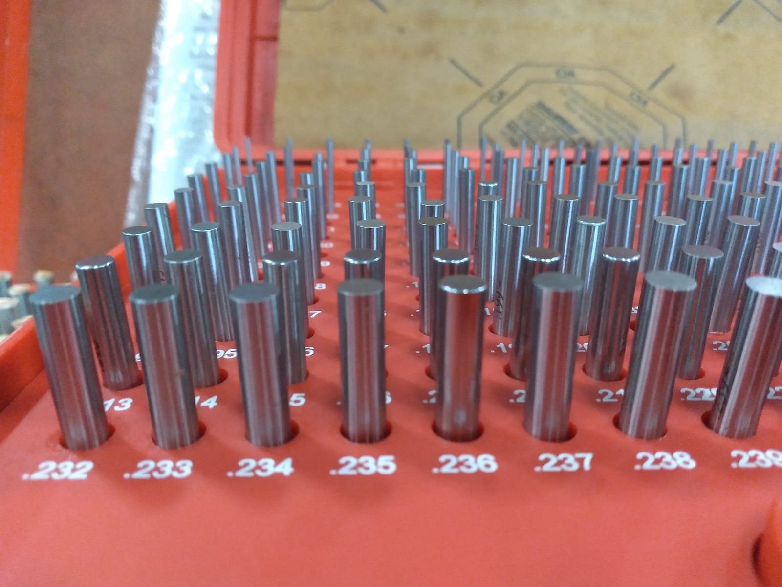 HFS (R) Pin Gauge Set, 190-Piece Minus Pin Gage Set M1(-), 0.061-0.250 Inch, 0.001 Inch Increments customer photo 2