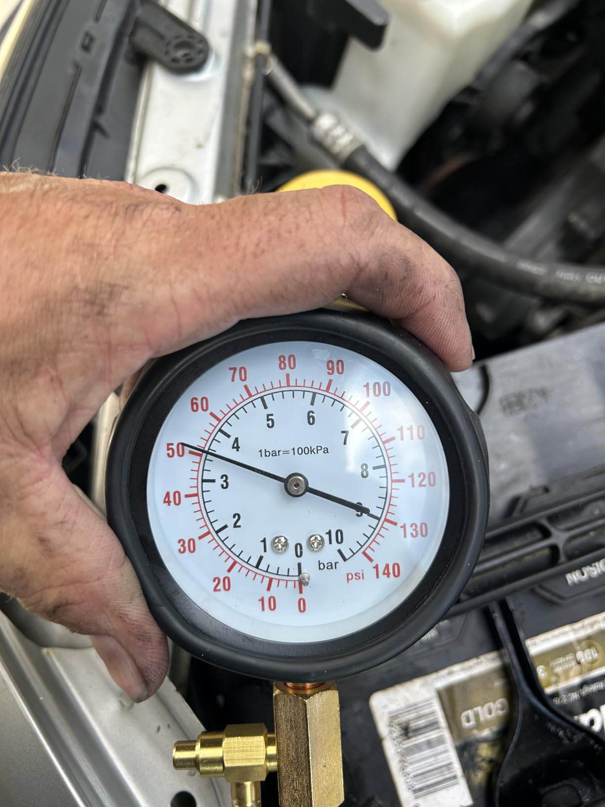BETOOLL 0-140PSI Fuel Injector Injection Pump Pressure Tester Gauge Kit Car Tools (Master) customer photo 2
