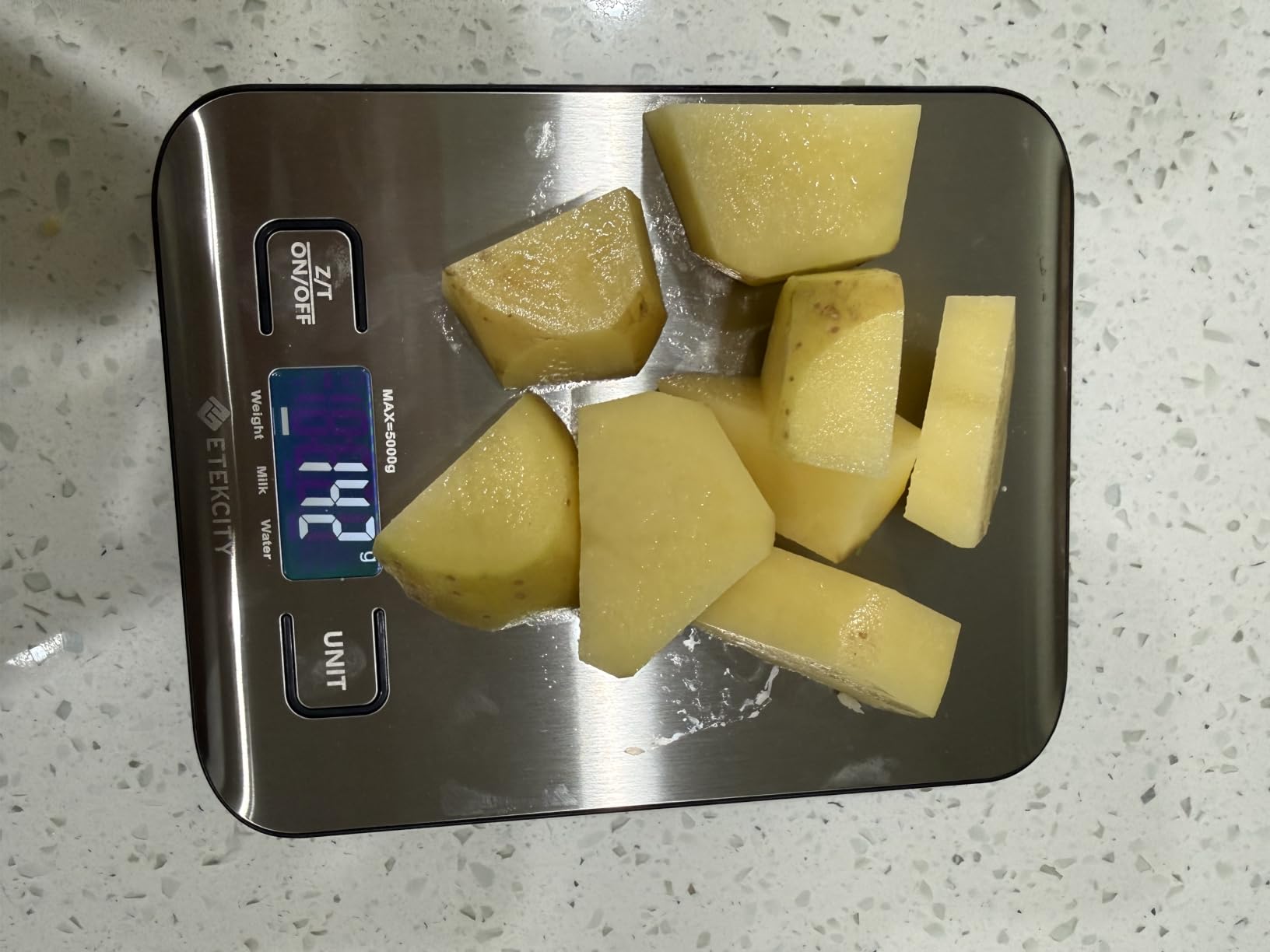 Etekcity Food Kitchen Scale, Digital Grams and Ounces, 11lb customer photo 2