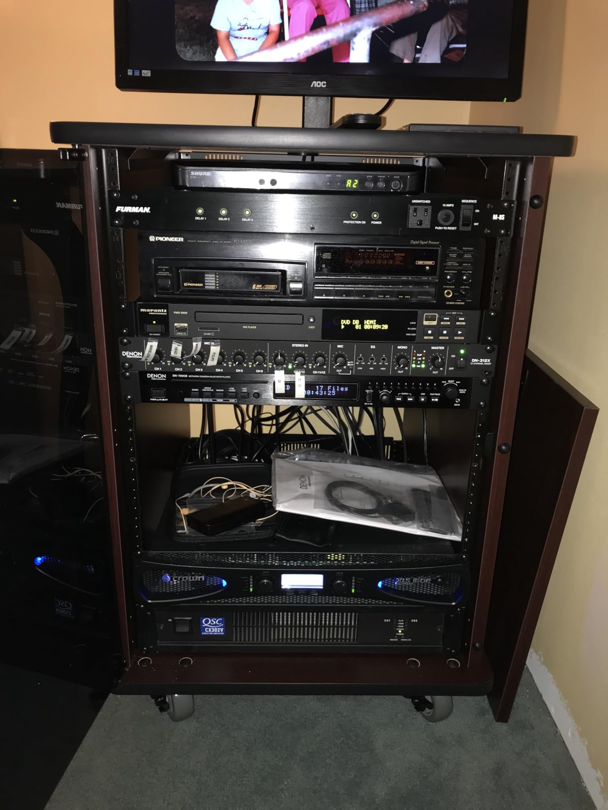 Crown XLS1502 2-Channel Class D DriveCore Professional Power Amplifier with DSP, Band Pass Filters & Peak Limiters. XLR/RCA Inputs, 525W at 4 Ohm, PureBand Crossover System. Black customer photo 1