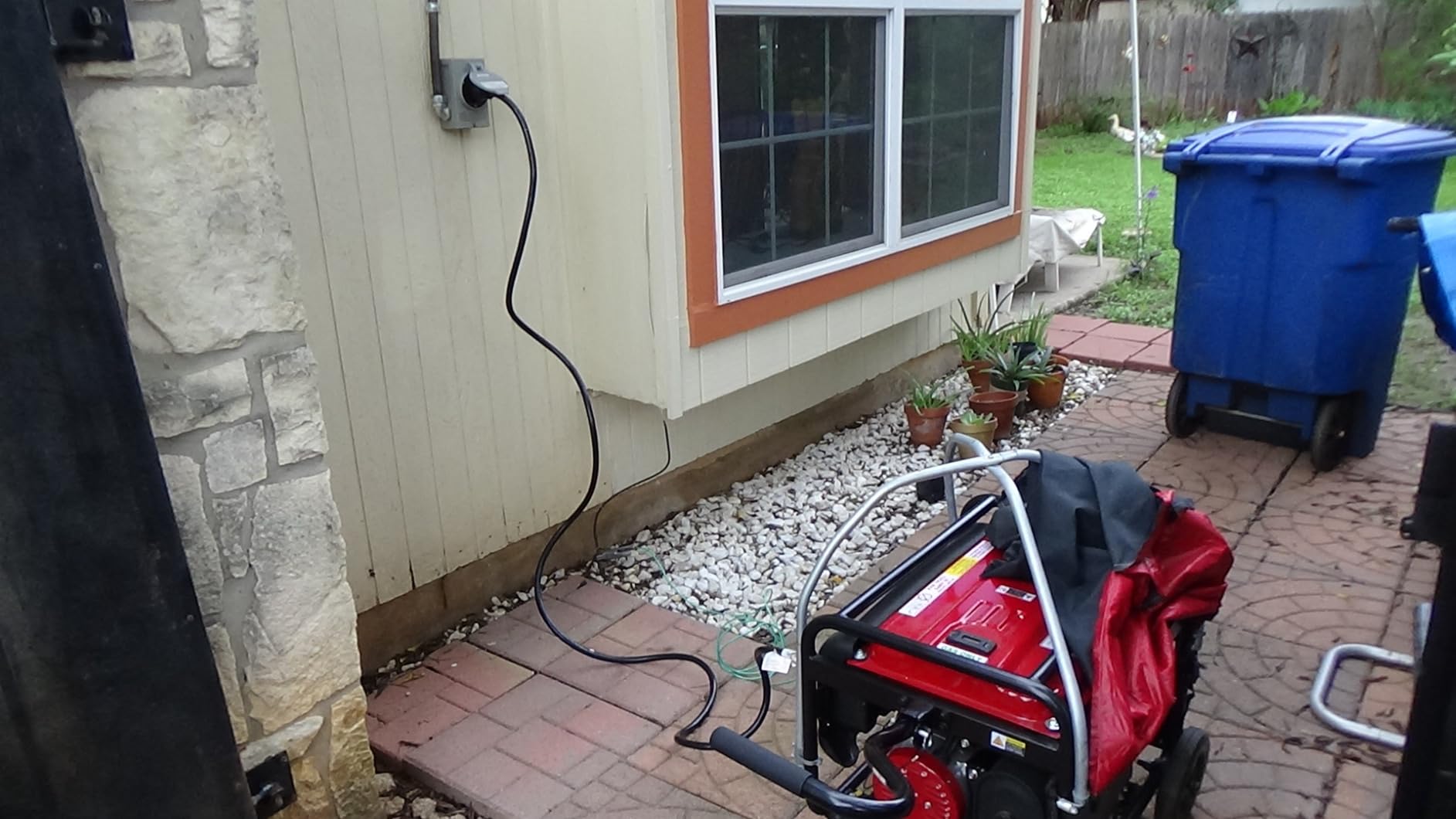 Reliance Controls 30 amps 240 volt 2 space 6 circuits Surface Mount Generator Power Transfer Kit customer photo 2