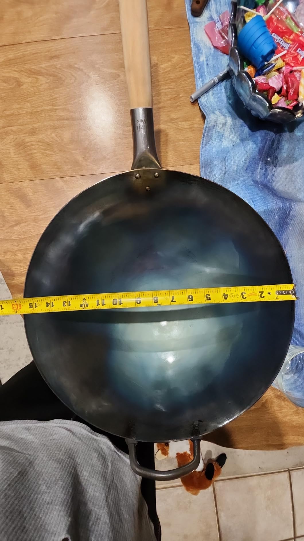 Craft Wok Big 16 Inch Heavy Hand Hammered Carbon Steel Pow Wok with Wooden and Steel Helper Handle (Round Bottom) / 731W138 customer photo 2