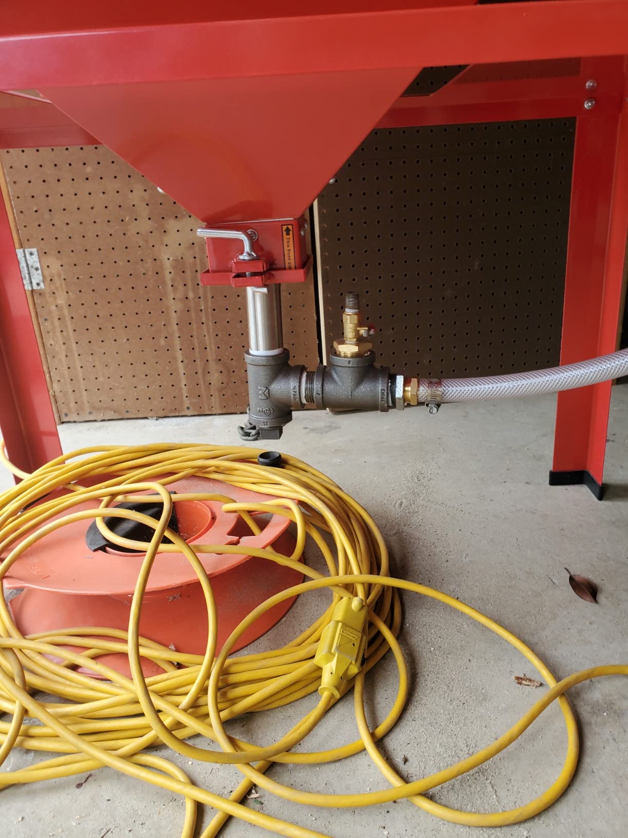 Central Pneumatic 40 Lb. Capacity Floor Blast Cabinet by Central Pneumatic customer photo 2
