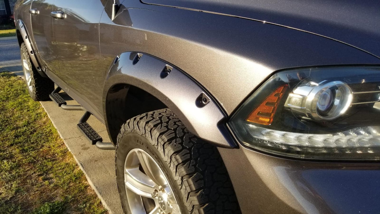 Tyger Auto Fender Flare Compatible with 2009-2018 Dodge Ram 1500; 2019-2024 Classic (Not fit R/T Rebel Warlock), Smooth Textured Black Paintable Bolt-Riveted Style 4pc | TG-FF8D4148 customer photo 2