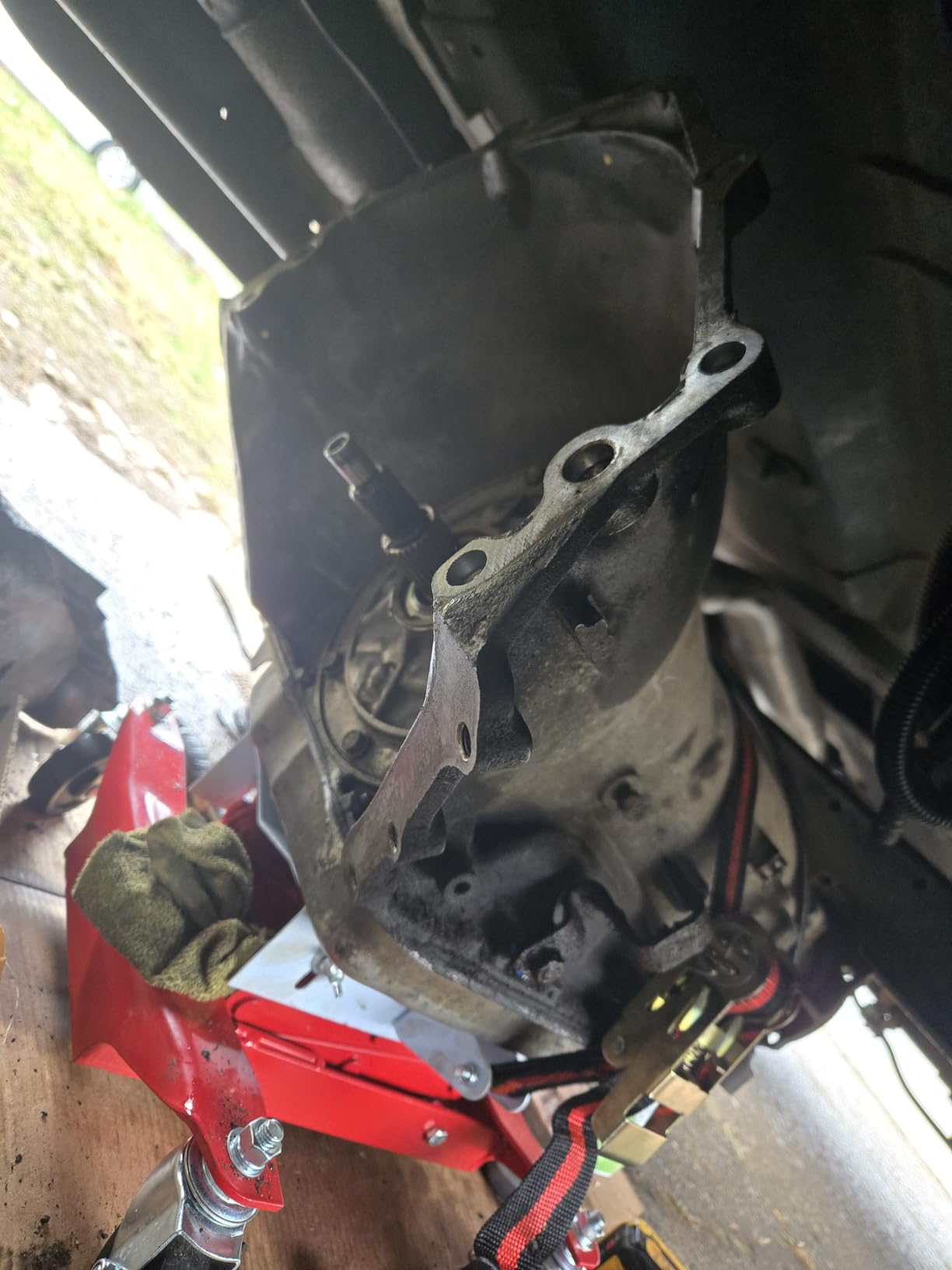 AFF Manual Transmission Jack - 450 lbs Capacity - for Smaller Vehicles customer photo 1