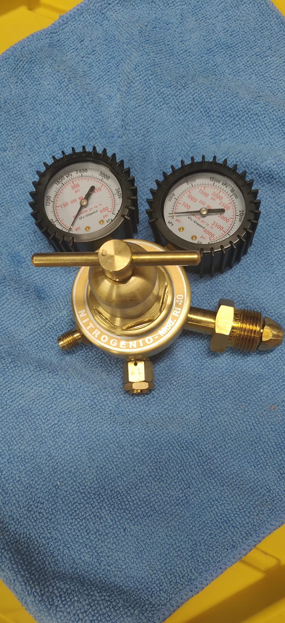BETOOLL Nitrogen Regulator with 0-600 PSI Delivery Pressure Equipment Brass Inlet Outlet Connection Gauges customer photo 2
