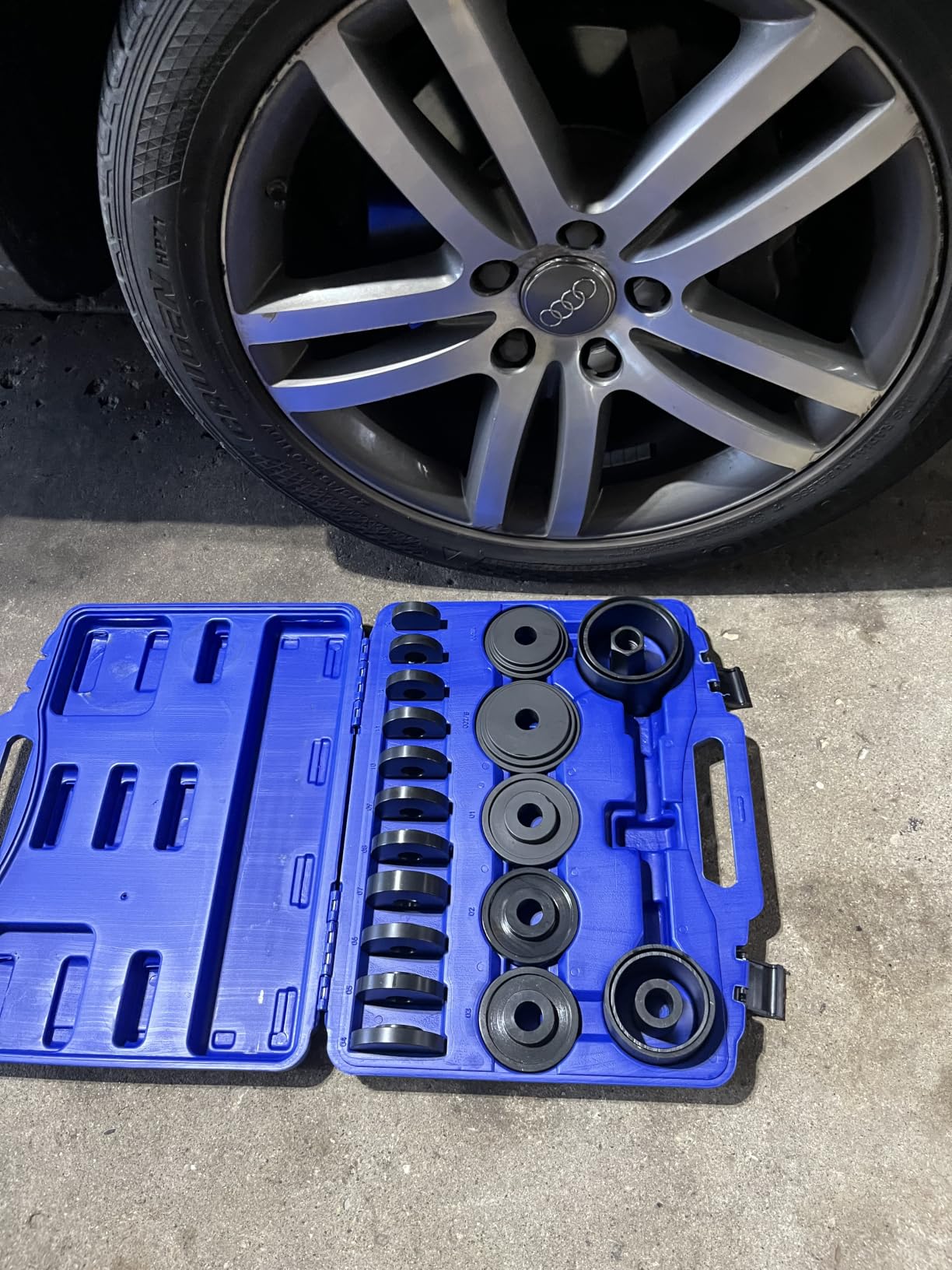 Astro Tools 78825 XL Grade 8 Drive Bolt 25-Piece Master Front Wheel Drive Bearing Puller Removal & Installer Adapter Kit customer photo 1