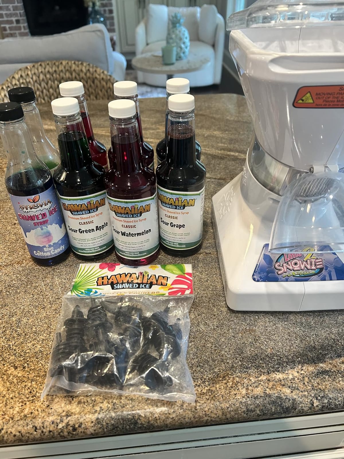 SNOWIE Little Snowie Max Snow Cone Machine (6-Stick Kit, White) customer photo 1