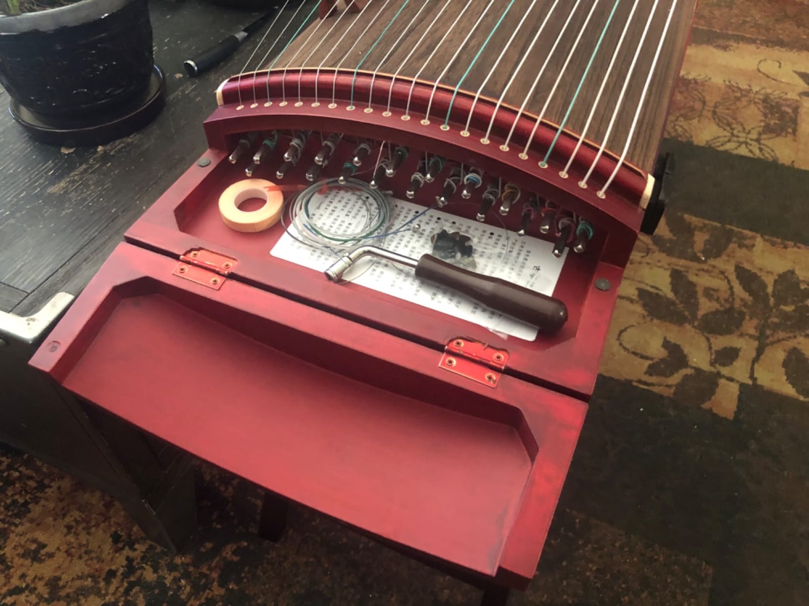 OrientalMusicSanctuary Paulownia Travel Guzheng - Rosewood - Travel Sized Guzheng - INCLUDES COMPREHENSIVE TUTORIAL BOOK AND ETUDES customer photo 2