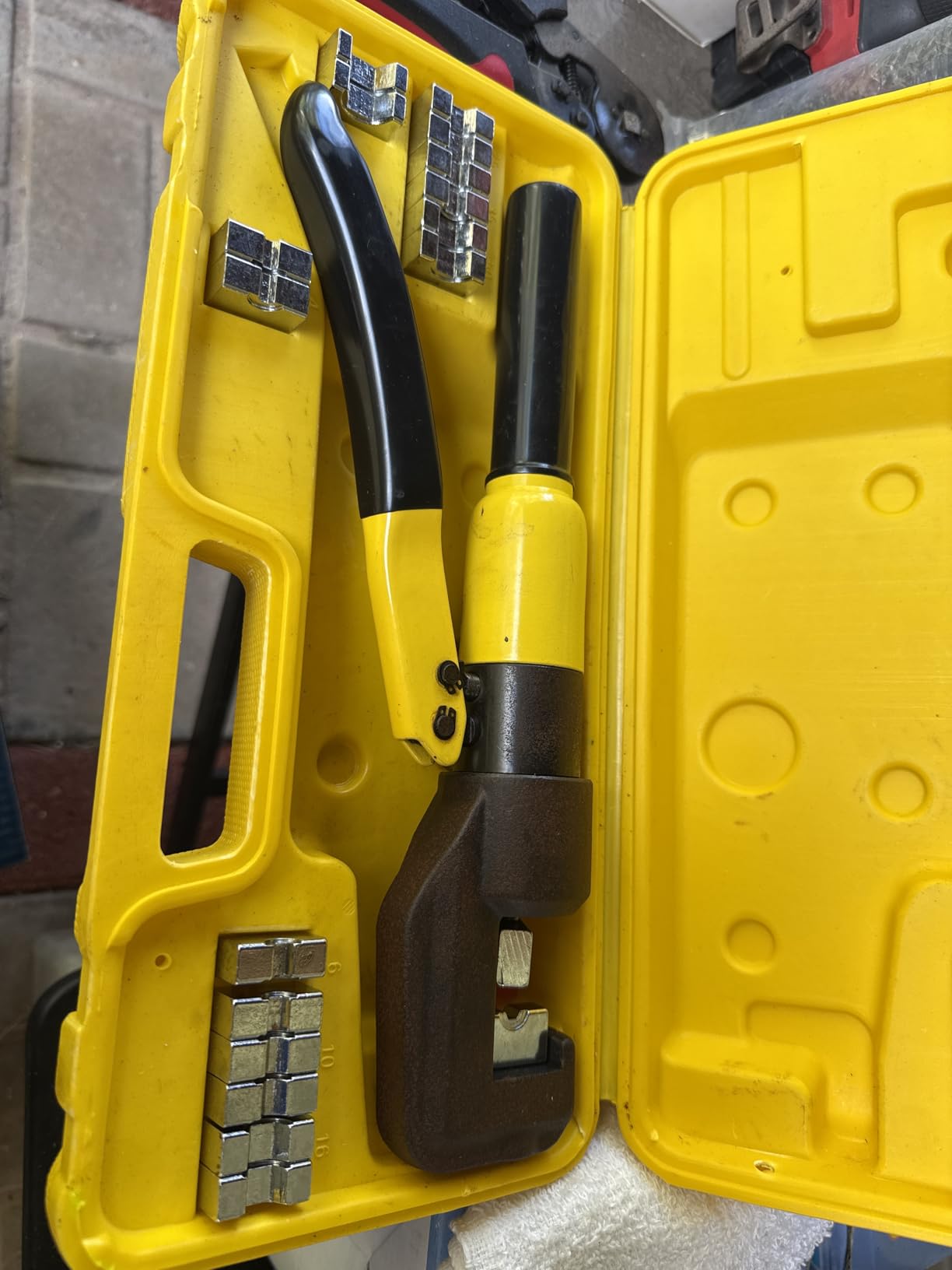 10 Tons Hydraulic Crimping Tool, 12 to 2/0 AWG battery cable crimper customer photo 1