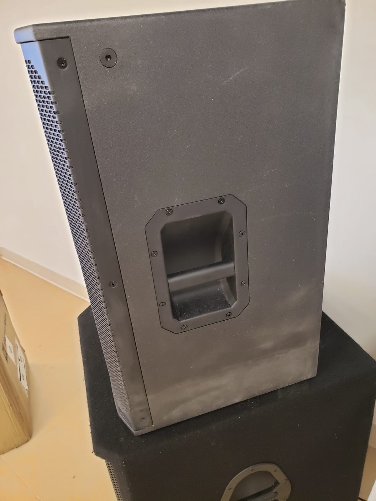 Electro-Voice EKX15P 15