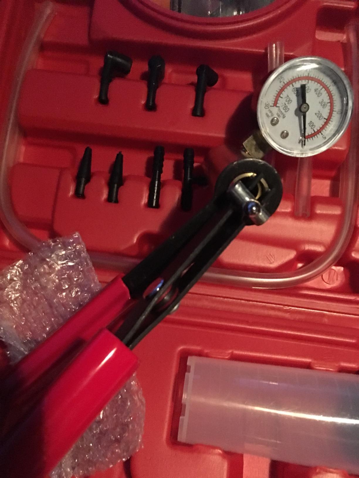 Hand Held Vacuum Pump Tester Set Vacuum Gauge and Brake Bleeder Kit for Automotive with Adapters Case customer photo 2