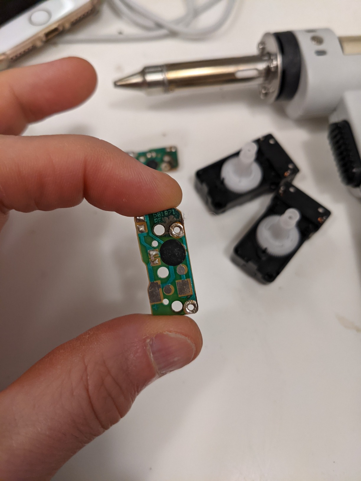 Desoldering Gun S-993A 110V 100W 50HZ Electric Desoldering Gun Solder Sucker Gun Suction Tin Gun with Vacuum Desordering Pump customer photo 2