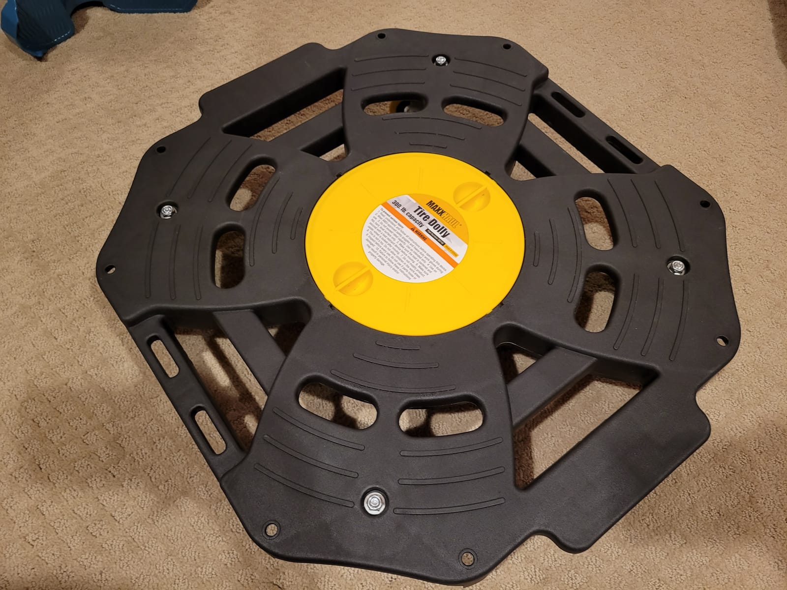 MaxxHaul Heavy Duty Tire Dolly 300 lb Capacity Rolling Wheel Dolly with 4 Swivel Casters Portable Tire Storage and Transport Mover for Garage Shop and Warehouse (80746) customer photo 2