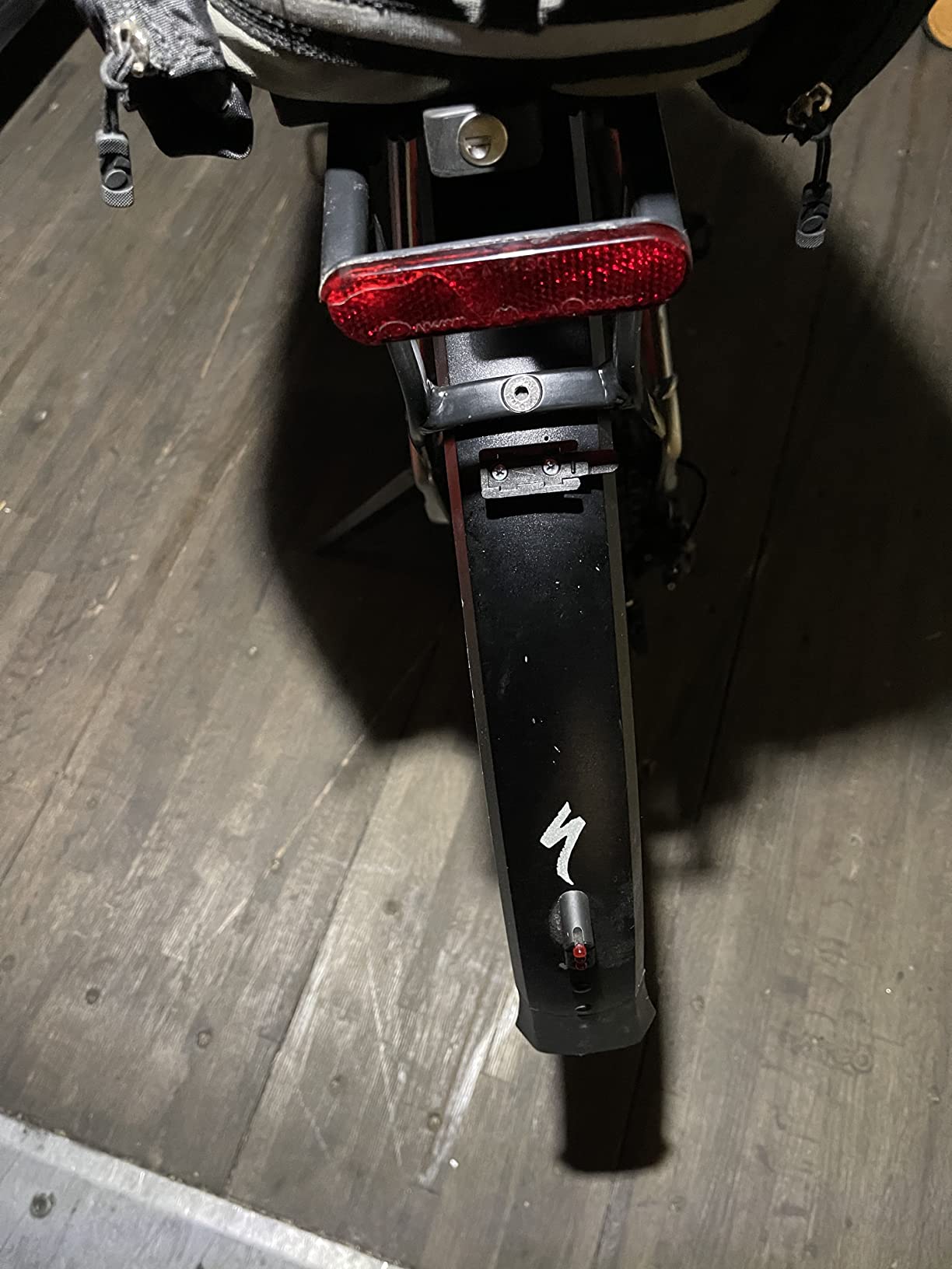 MEILAN X5 Smart Bike Tail Light with Turn Signals and Automatic Brake Light Wireless Remote Control Bike Rear Light Back USB Rechargeable Safety Warning Cycling Light Fits on Any Road Bicycle customer photo 2