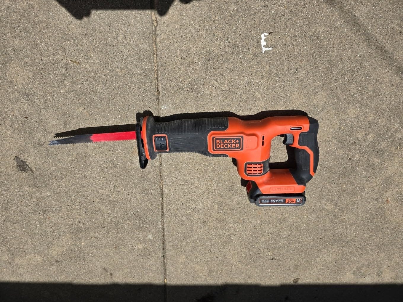 BLACK+DECKER 20V MAX* Cordless Reciprocating Saw Kit (BDCR20C) customer photo 1