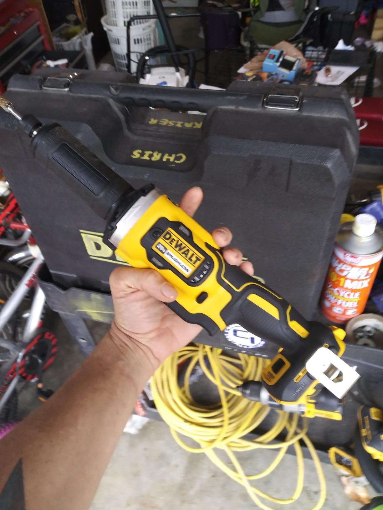 DEWALT DCG426B 20V Max Variable Speed Die Grinder, Tool Only customer photo 1