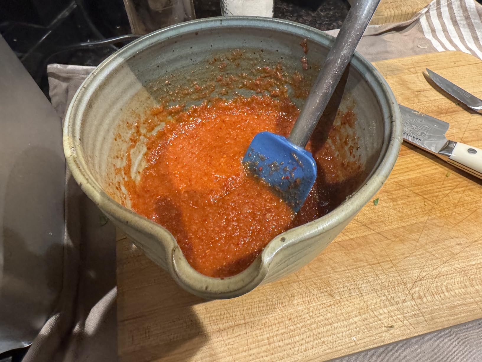 e-jen Premium Kimchi, Sauerkraut Container Probiotic Fermentation with Inner Vacuum Lid (Earthenware Brown, 0.9 gal/ 3.4L) customer photo 2