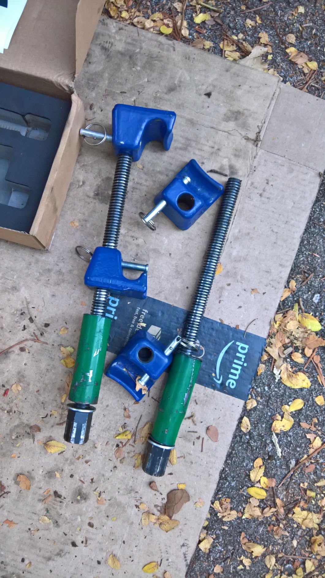 OMT Macpherson Strut Spring Compressor Tool Set with 10.5