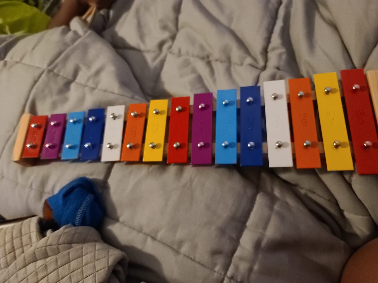 CeleMoon 15-Note Wooden Xylophone Glockenspiel for Kids Ages 3+ customer photo 2