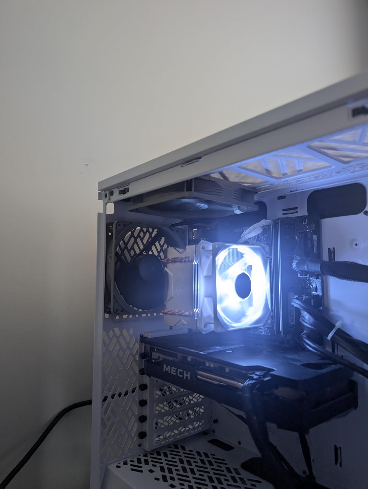 Noctua NF-P12 redux-1700 PWM, Quiet Fan 120mm | High Airflow, Low Noise, 25mm Thick Fan for PC and Electronics Cooling Streamlined Package 1700rpm 4-Pin PWM customer photo 2