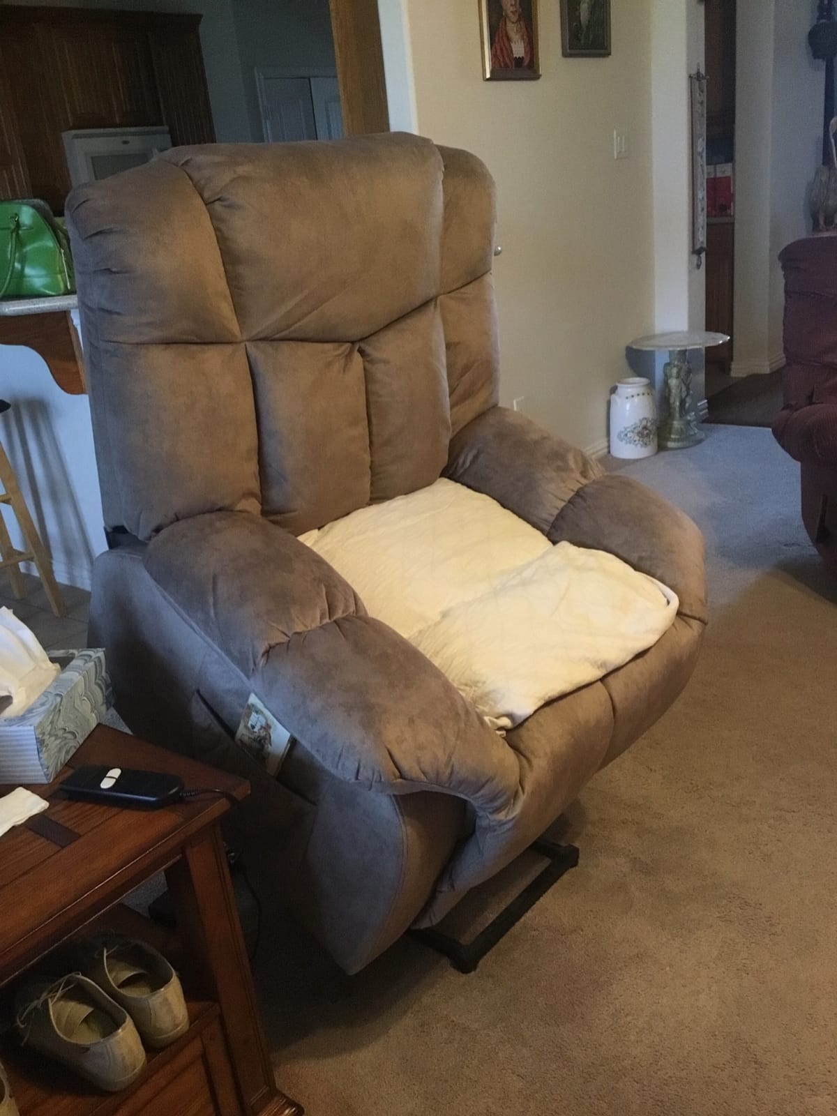 Power Lift Recliner Chair for Elderly, Heavy Duty Lift Chair, Light Tan | Electric Power Recliner Chair Heavy Duty Safety Motion Reclining Mechanism-Antiskid Fabric Sofa Living Room Chair Overstuffed customer photo 1