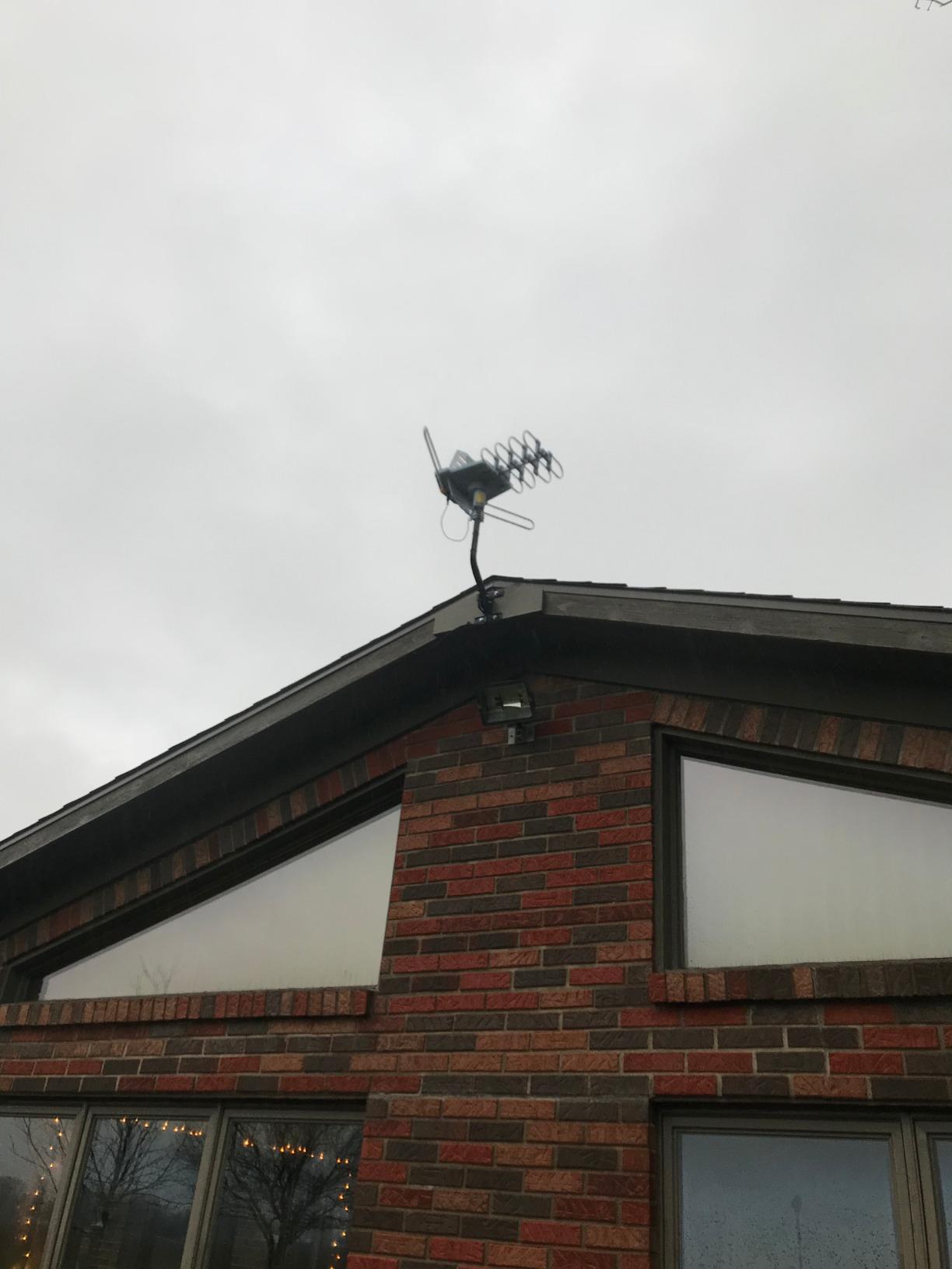 PBD Amplified Digital Outdoor TV Antenna, 360° Remote Direction Control | High-Gain Long-Range UHF/VHF HDTV Reception for Local Channels, 40ft RG6 Cable, Mounting Pole, Dual TV Outputs, 4K/1080P customer photo 2