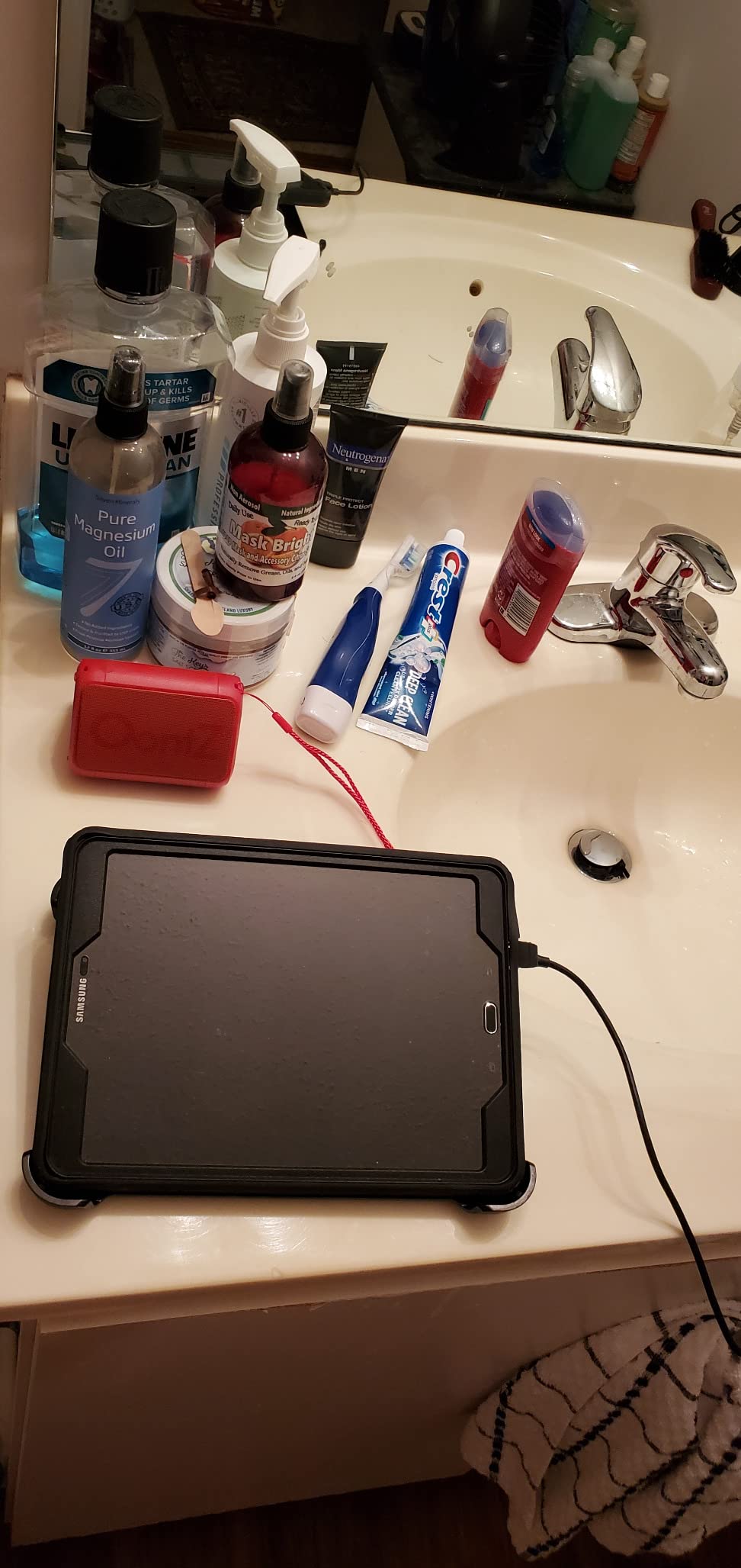 OontZ Angle Solo Compact Bluetooth Speaker, 14-Hour Playtime | Compact 5W Bluetooth speaker with clear sound, 100-ft range, IPX5, mic, AUX Input and USB-C Charging Cable. customer photo 2