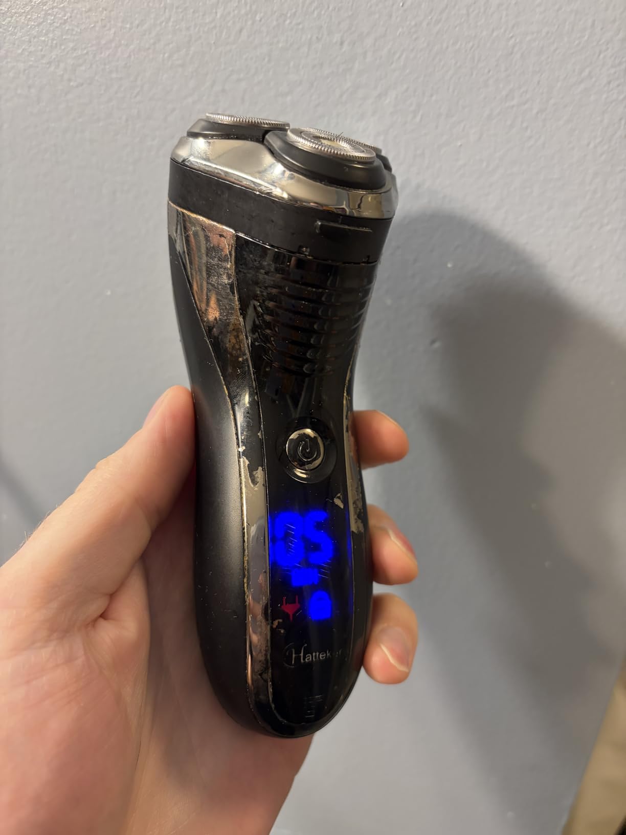 Hatteker Electric Shaver Rotary Razor Men Cordless Beard Trimmer Pop-Trimmer Waterproof customer photo 1