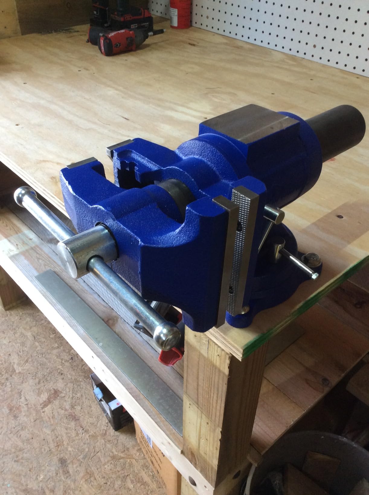 Forward DT08125A 5 Inch Heavy Duty Bench Vise with 360°Swivel Base and Head customer photo 2